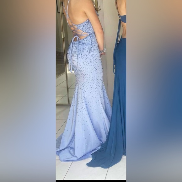 Faviana Dresses & Skirts - Faviana Light Purple Backless Dress